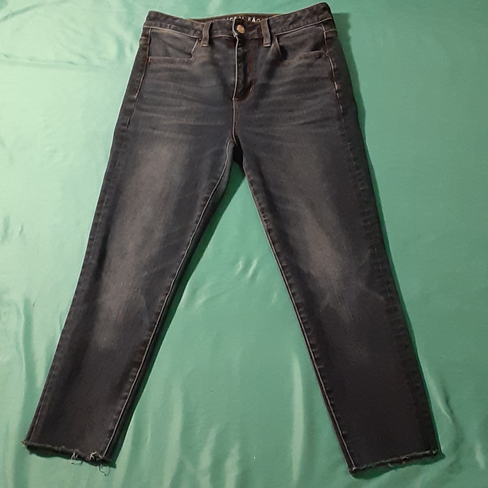 AMERICAN EAGLE SUPER HIGH RISE JEGGINGS